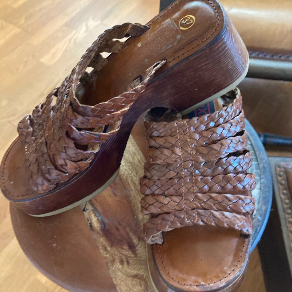 Women's Brown Woven Platform Sandals